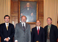 Prof. Luis Ramírez, Prof. Jorge Las Heras,  Prof. Michael Wasylenko y Prof. William Sullivan