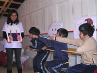 Los menores participaron con gran entusiasmo en las dinámicas organizadas por los futuros odontólogos de la Chile.
